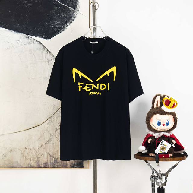 Zp版本［独家供应］ Fendi 芬迪 270克圆领短袖T恤 品牌经典 立体胶印字母Logo压花工艺 官方同步 高版本 高品质 时尚个性 百搭潮流 纯原品质 原
