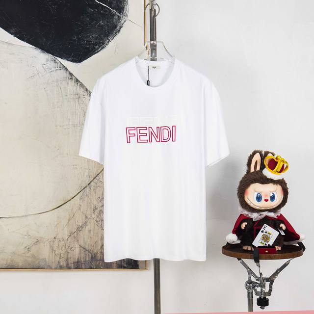 Zp版本［独家供应］ Fendi 芬迪 270克圆领短袖T恤 品牌经典 渐变绒面字母Logo压花工艺 官方同步 高版本 高品质 时尚个性 百搭潮流 纯原品质 原