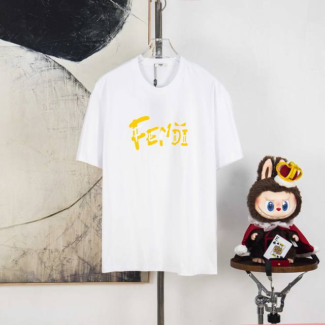 Zp版本［独家供应］ Fendi 芬迪 270克圆领短袖T恤 品牌经典 立体渐变字母Logo压花工艺 官方同步 高版本 高品质 时尚个性 百搭潮流 纯原品质 原