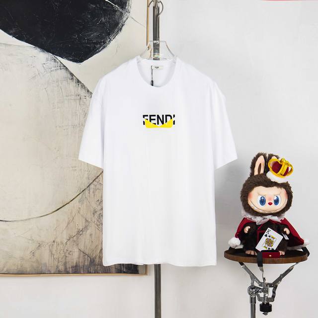 Zp版本［独家供应］ Fendi 芬迪 270克圆领短袖T恤 品牌经典 绒面提花胶印字母Logo压花工艺 官方同步 高版本 高品质 时尚个性 百搭潮流 纯原品质