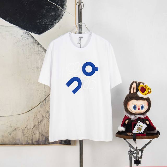 Zp版本［独家供应］ Loewe 罗意威 270克圆领短袖T恤 品牌经典 立体凹凸褶皱发泡 字母Logo压花工艺 官方同步 高版本 高品质 时尚个性 百搭潮流
