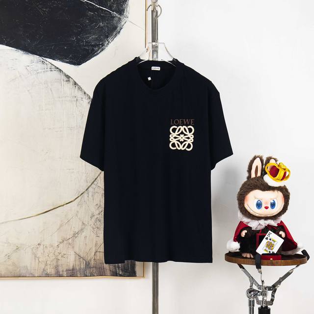 Zp版本［独家供应］ Loewe 罗意威 270克圆领短袖T恤 品牌经典 双层发泡硅胶字母Logo压花工艺 官方同步 高版本 高品质 时尚个性 百搭潮流 纯原品