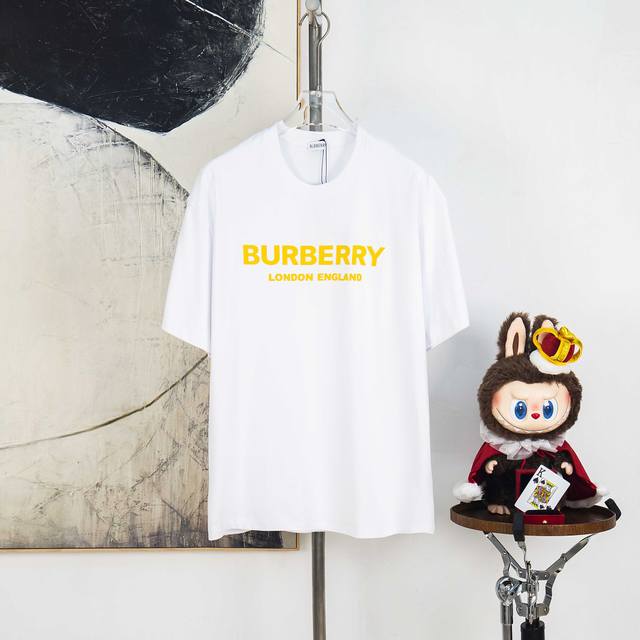 Zp版本［独家供应］ Burberry 巴宝莉 270克圆领短袖T恤 品牌黄色立体胶印字母Logo压花工艺 官方同步 高版本 高品质 时尚个性 百搭潮流 纯原品