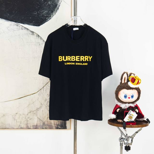 Zp版本［独家供应］ Burberry 巴宝莉 270克圆领短袖T恤 品牌黄色立体胶印字母Logo压花工艺 官方同步 高版本 高品质 时尚个性 百搭潮流 纯原品