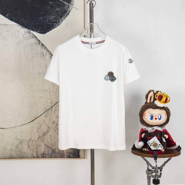 Zp版本［独家供应］ Moncler 蒙口 300克圆领短袖T恤 品牌经典 徽章 字母Logo压花工艺 官方同步 高版本 高品质 时尚个性 百搭潮流 纯原品质