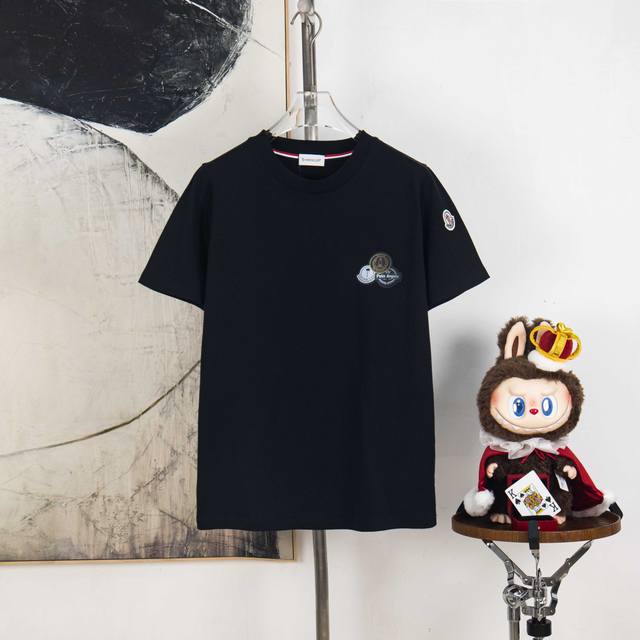 Zp版本［独家供应］ Moncler 蒙口 300克圆领短袖T恤 品牌经典 徽章 字母Logo压花工艺 官方同步 高版本 高品质 时尚个性 百搭潮流 纯原品质