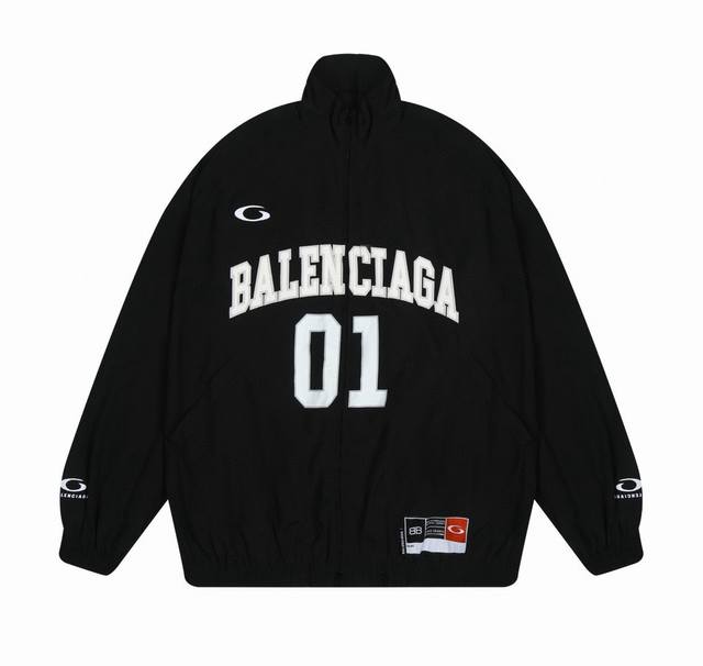 价格p： 一首起批. 散单+10 颜色：黑色 蓝色 尺码：S M L Xl 款号：Lt20 宽松版型，男女穿 Balenciaga 巴黎世家 Ss25 Bask