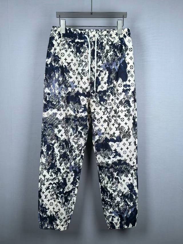 Lv路易威登 老花满印慢跑运动长裤 全包内网更透气更舒服真空感十足 尺码:S M L Xl 款号：B035