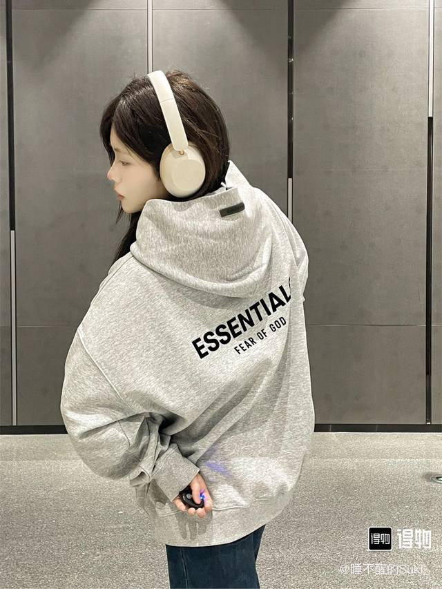 爆款模特图 顶级版本Fear Of God Essentials Fall24 Holiday系列 Fleece Hoodie 连帽简约硅胶字母舒适加绒字母卫衣