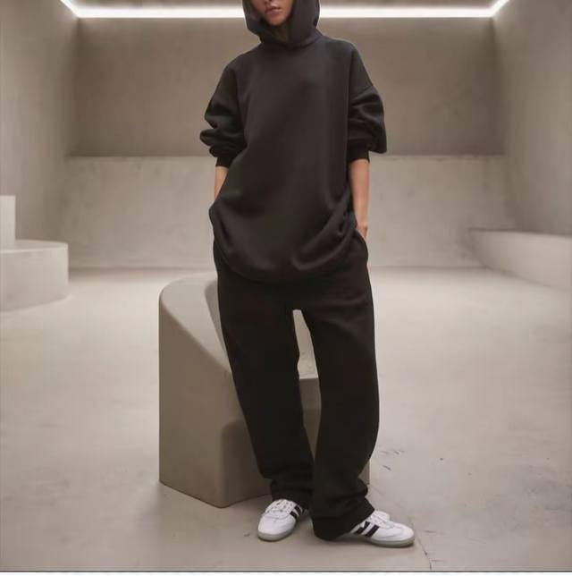 爆款模特图 直筒 顶级版本Fear Of God Essentials Fog胸口后背植绒男女情侣明星同款秋冬长裤直筒卫裤 第八季最新款植绒Logo长裤一出，可