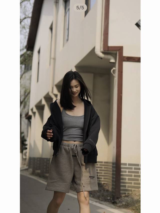 爆款模特图 得物大爆款Fear Of God Essentials Always On系列 Ss25 Always On系列 Classic Short Sle