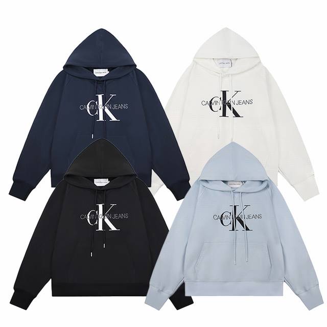款号：908 Calvin Kleinck连帽卫衣 胸前刺绣+印花一体工艺 原版刻字Ck鸡眼 帽绳 原版五线工艺 胸前倒三角 原版定制吊牌 主唛 4张洗水唛 4
