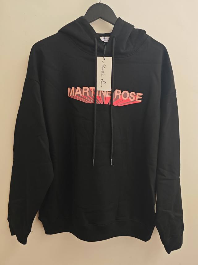 款号Mr32 450克版本 Martine Rose Ss25字母印花连帽落肩卫衣 男女同款 颜色 : 黑色 尺码 : S M L Xl