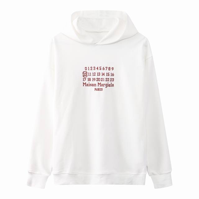 编号M102# 购Y版定制 原布原料原色 Maison Margiela 马吉拉Mm6 数字刺绣秋冬 上新 连帽卫衣采用原版面料，特有手工缝标特色设计语言.三标
