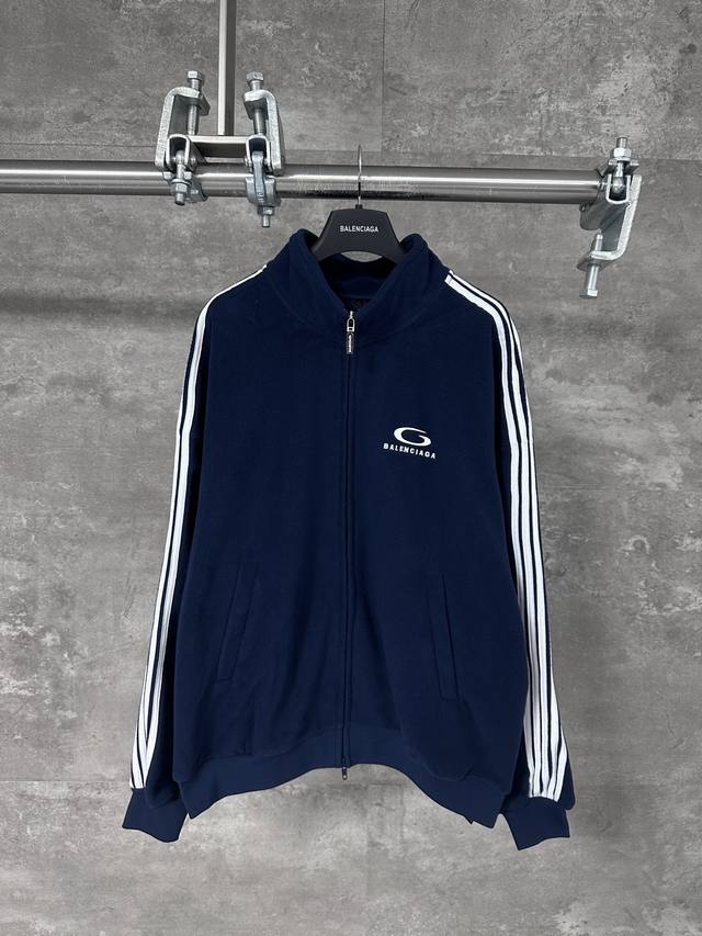Balenciaga 巴黎世家 pre-Fall 25Ss大圆环单环刺绣摇粒绒外套 男女同款 宽松版型 Size：S M L Xl