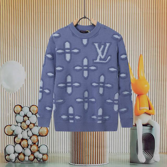 Louis Vuitton路易威登 新款十字架Logo设计凹凸嵌花羊毛针织圆领 精选羊毛羊绒混纺面料制成，呈现提花精纺的品牌图案，缔造精致设计感。以及重量的因素