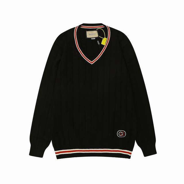 爆款Gucci古驰罗纹渐色V领针织毛衣，前幅下摆Logo采用刺绣工艺，细节做工顶级版本 包芯纱毛料触感非常舒服 软糯丝滑 手感超好，版型特别舒适 颜值超级高 颜