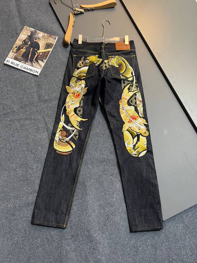 Evisu Fw22 板雾锦鲤大M刺绣窄脚牛仔裤 男款 牛仔蓝 码数：29-30-31-32-33-34-36-38 一共：8个码数