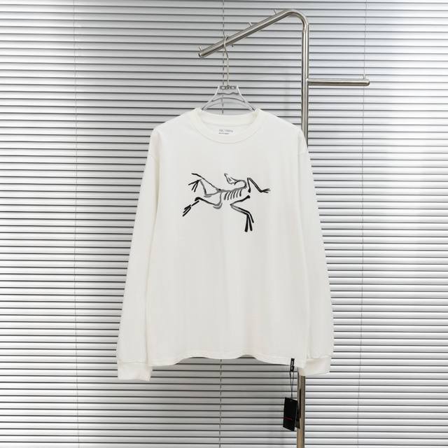 顶级版本 区别通货 款式：Arcteryx始祖鸟涂鸦Logo套头长袖圆领卫衣打底衫 颜色：图片色 尺码：Xs-L 面料：纯棉 辅料：全套定制辅料 无性别区分 男