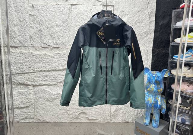 隔天到货 Arc‘Teryx 始祖鸟 阿尔法 Sv七代 六色现货 尺码:Xs-Xxl -面料采用原厂防水N100D-X 3L Iso标准90 Iso4 级别的