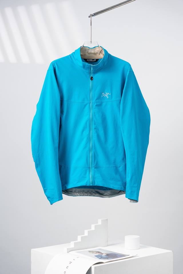 脂蓝 Arcteryx始祖鸟 Gamma Jacket M 纯色Logo标识防风软壳夹克