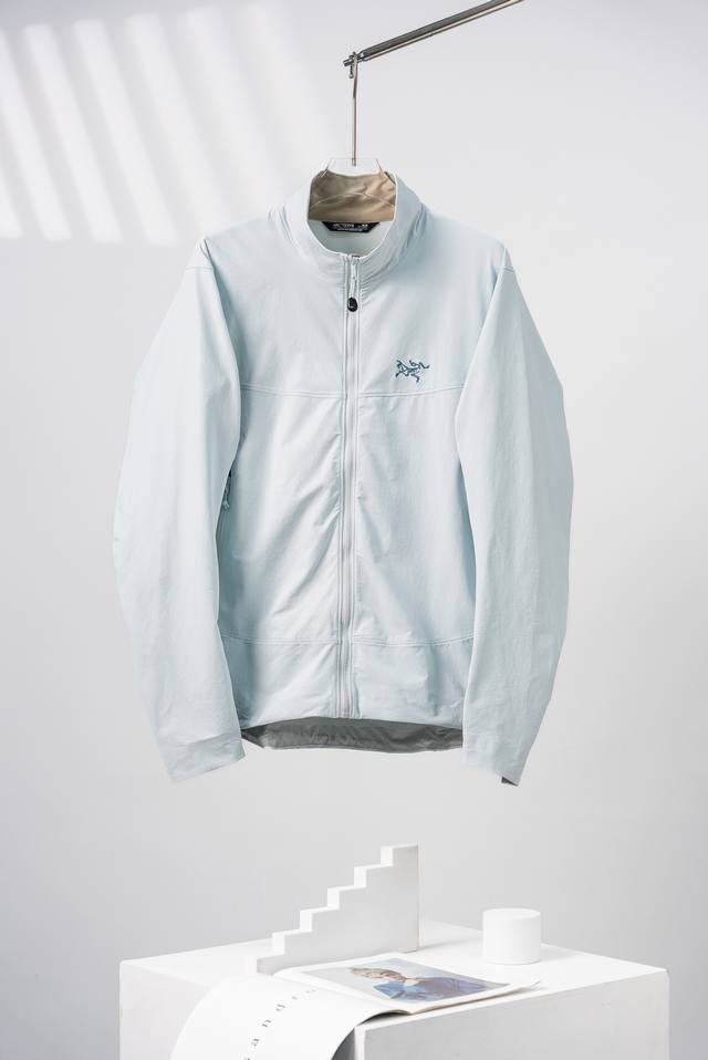 破晓蓝 Arcteryx始祖鸟 Gamma Jacket M 纯色Logo标识防风软壳夹克