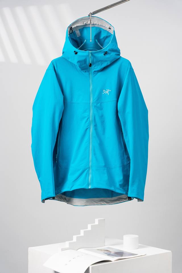 脂蓝 Arcteryx始祖鸟 Gamma Hoody Logo徽标防风防水透气连帽衣夹克