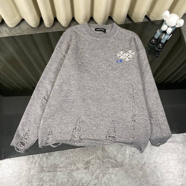 Chrome Hearts Ch 克罗心刺绣圆盘梵文十字架破洞针织毛衣套头 好看到掐人中的款式男女同款搭配黑白色太出片 实物好看 上身好看 日常穿好看 拍照更出
