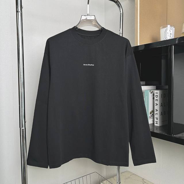 acne Studios-早秋25Ss系列，版型全新升级从面料、工艺都做了和以往更加不一样的设计，欧美版型既不失时尚又不挑人 绝绝子，添加索罗娜材料，亲肤性好，