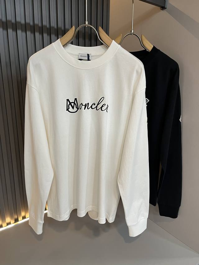 Moncler蒙家 2025秋冬最新男女同款贸易订单长袖打底衫，全品相！！网红款！采用Logo图案压胶设计！上身舒适透气，不僵硬，整体有着丰富的立体感，品质出口