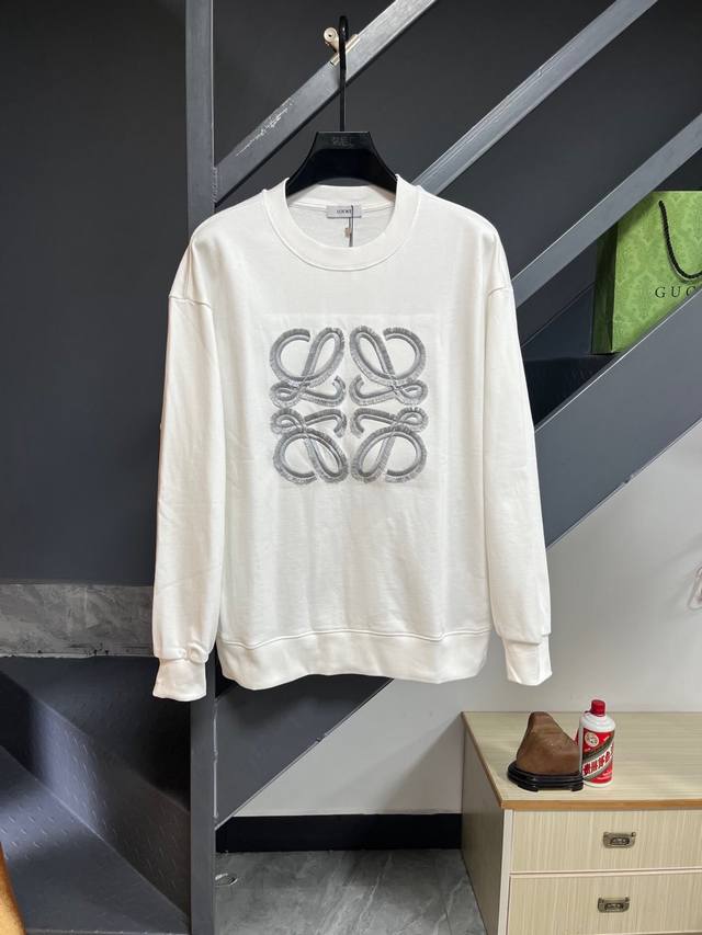 Loewe 罗意威 420G圆领卫衣 简约裁剪拼色绣花Logo轻奢设计 官方同步 高版本 高品质 时尚个性 百搭潮流 纯原品质 原版面料 吊牌 领标 水洗麦 三