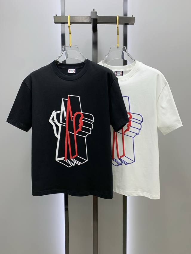 Ss蒙口纯棉最新面料 最高版本 经典标识图案Logo时尚简约潮流短袖，最顶级的品质专柜原单短袖，顶级制作工艺进口面料，专柜款独特设计，采用进口高端订制面料。官网