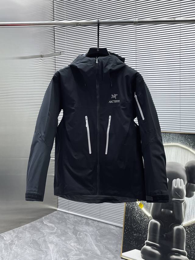 始祖鸟 Arc‘Teryx Alpha Sv 6代 压胶 冲锋衣 外套 得物在售7000+ ，原版定制外层Gore-Txe面料，，防水防风，原版一致，全身无缝压