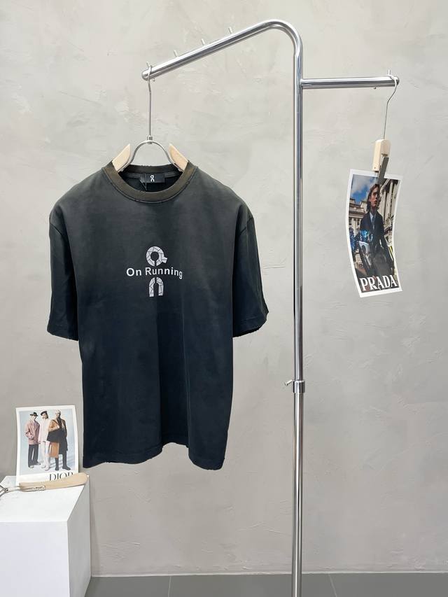 On Running昂跑On独家专供新款原单男士休闲春夏短袖 高端定制 高端版本 时尚百搭爆款进口面料 手感超柔软细腻 穿着亲肤舒适 高端精品 代工厂p精细做工