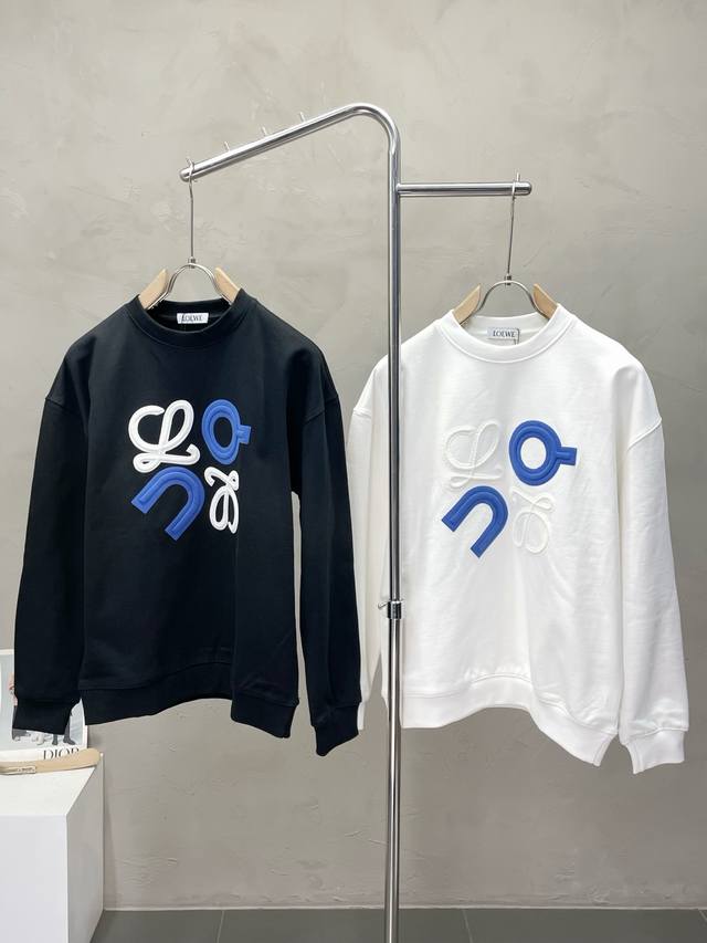 Loewe罗意威独家专供秋冬新款原单男士休闲套头卫衣 高端定制 高版本 时尚百搭爆款原版进口面料 领口衣摆 Logo图案设计 手感超柔软细腻 穿着亲肤舒适 高端