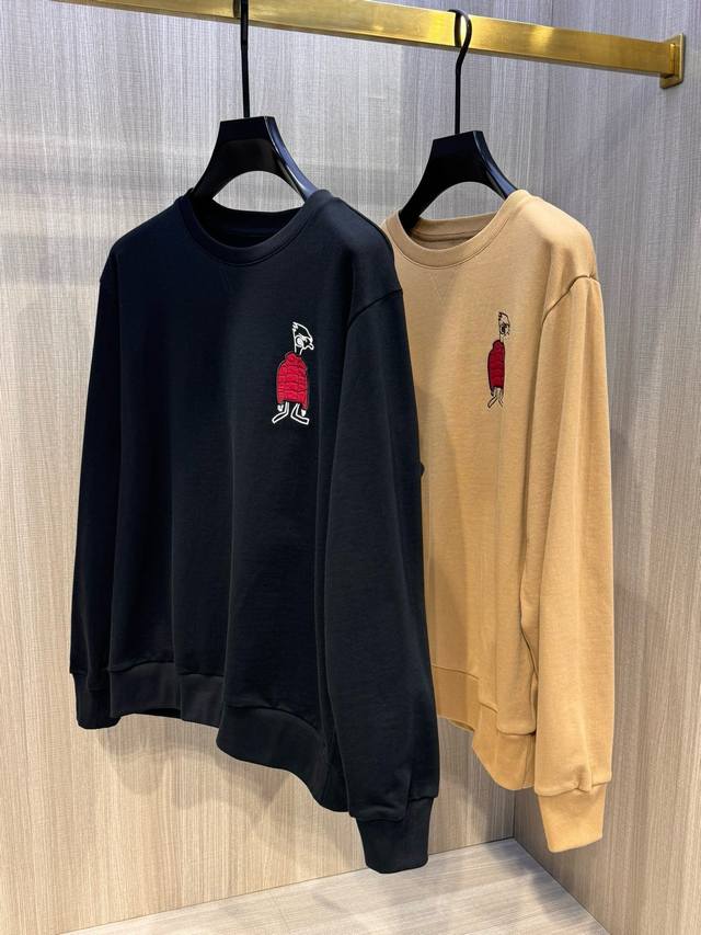 型号L738#，蒙口 2025秋冬最新羽绒服小鸟徽标男士圆领卫衣，宽大版型，完全不挑身材，整体效果宽松却极具韵味，不会松垮到没型，穿搭更是万能得百搭，超显年轻更