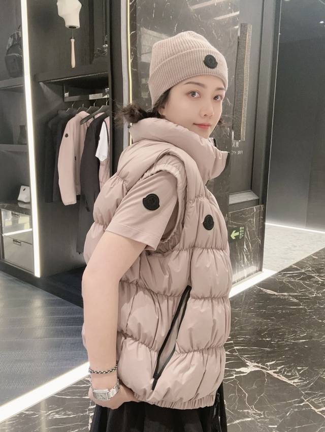 上身效果｜Mon Apriate 女士标识羽绒马甲.褶皱羽绒马甲.超级好看.Bll