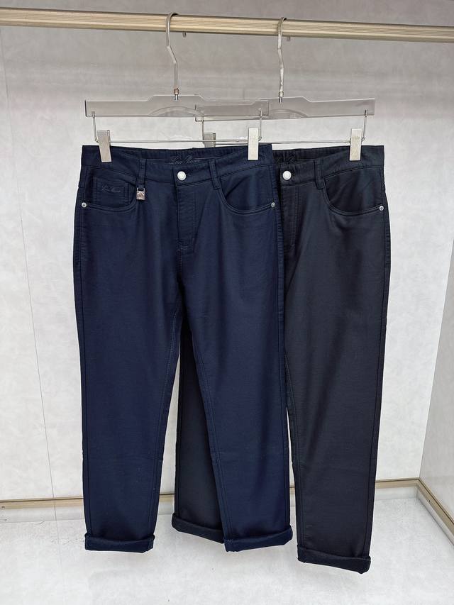 Lp2540Ss秋冬新品重工休闲牛仔裤，进口优质水洗弹力面料，上身舒适透气有弹力，客供五金辅料装饰，版型超正，全品相订单款，上身帅气十足。30-40Fcai