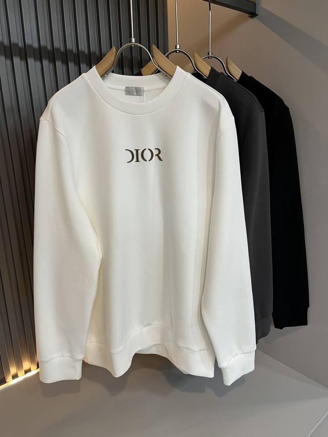 Dio*迪家 2025秋冬新款男女同款长袖卫衣，专柜同步发售！定制专属纯棉面料卫衣，定制原版工艺螺纹，采用字母Logo图案压胶设计！简约大方，从容百搭，档次极高