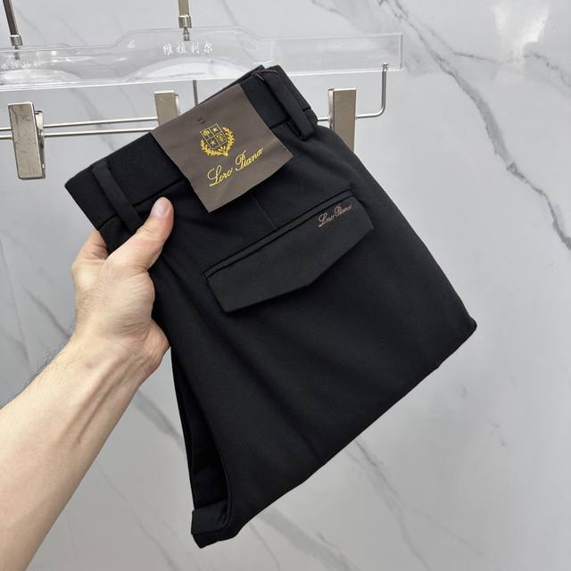 Lp2540早秋新品休闲裤西裤，官网同步发售，裤身工艺设计，进口客供辅料、面料定制，代工厂p出品免检！每个细节做到极致，原版五金配件，潮范十足、上身有型帅气，潮