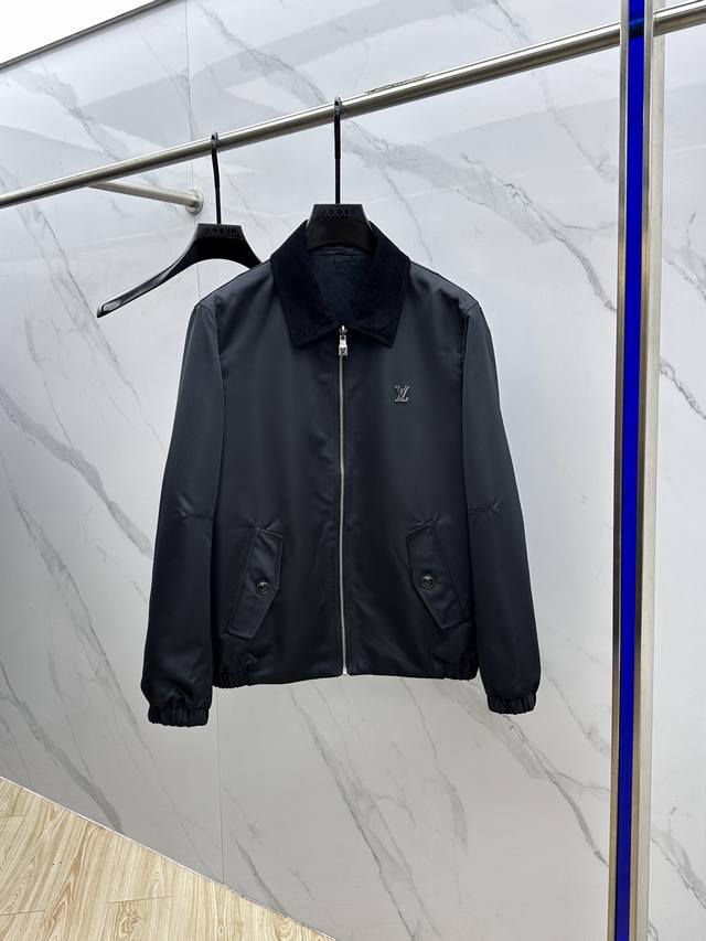 Louis Vuitton*路易威登 25Ss秋冬新款原单男士休闲秋冬夹克外套。双面穿设计 高端定制 高版本 时尚百搭爆款进口面料 手感超柔软细腻 穿着亲肤舒适