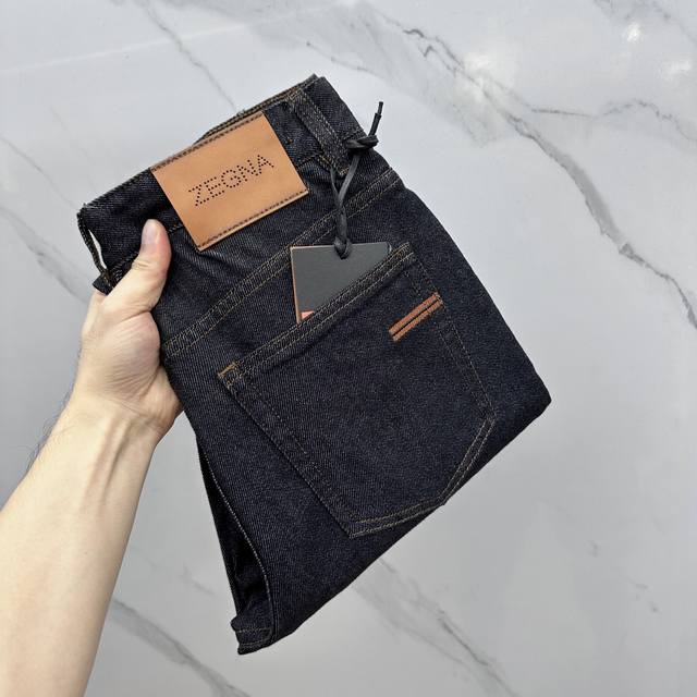 Zegna*杰尼亚 2025早秋最新款牛仔裤 柜台同步发售 原版定制复刻 客供五金辅料 原单品质 进口固色牛仔面料 重工洗水 做工走线精细 上身绝佳！优选单品