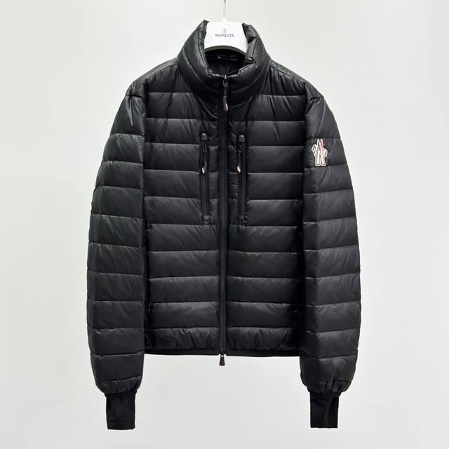 M0Ncler Grenoble 纯色立领拉链羽绒服 男女同款 面料