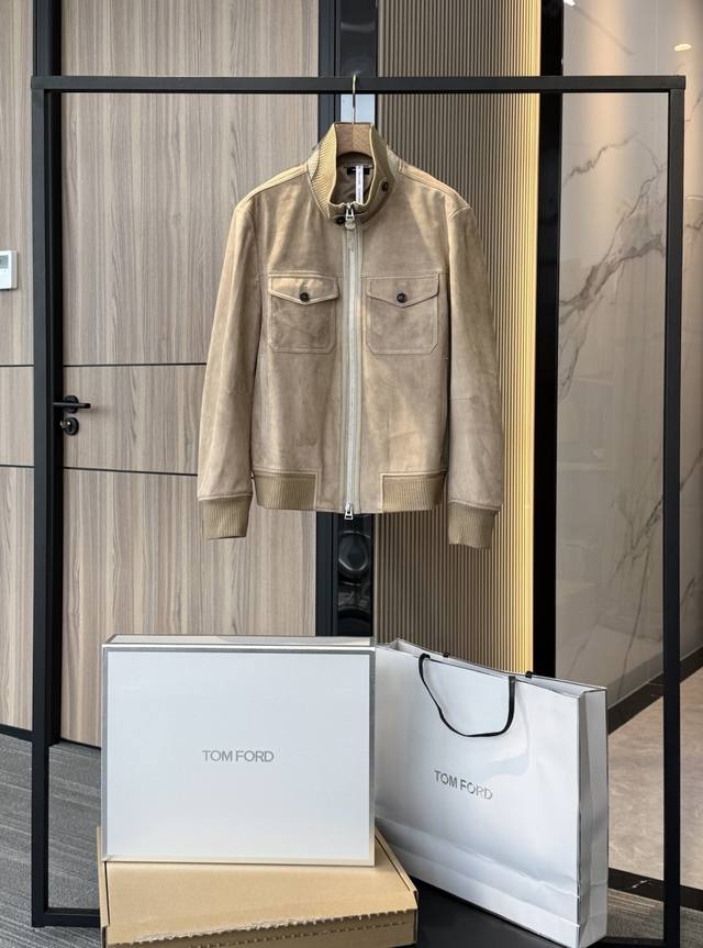 正版真皮系列 持续上新 . Tom Ford男士 麂皮绒 夹克 ；品牌的经典标杆级皮革系列。 真皮原厂. 非市面通货 真皮原厂. 非市面通货 真皮原厂. 非市面