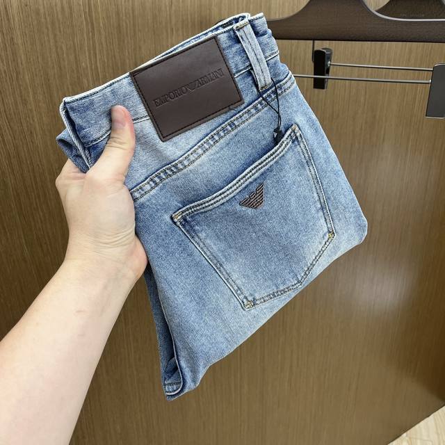 秋冬 Aj 高端定制品质 25Ss秋冬最秋冬原单牛仔裤 柜台同步发售 原版定制复刻 客供五金辅料 原单品质 进口牛仔面料重工洗水 做工走线精细 上身绝佳，优选单