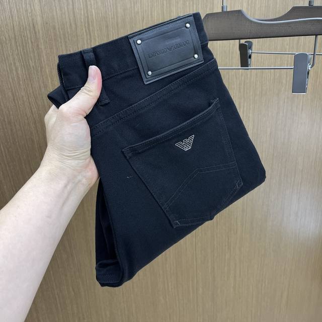 秋冬 pd高端定制品质 25Ss秋冬最秋冬原单牛仔裤 柜台同步发售 原版定制复刻 客供五金辅料 原单品质 进口牛仔面料重工洗水 做工走线精细 上身绝佳，优选单品