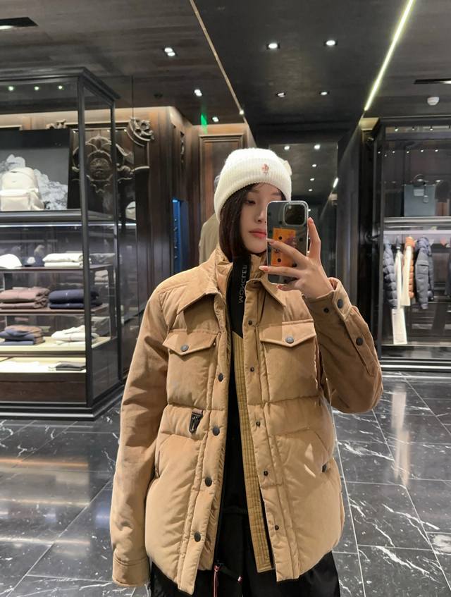 上身效果｜Moncler Grenoble滑雪系列Lech灯芯绒假两件衬衫式羽绒外套.男女上身都好看.