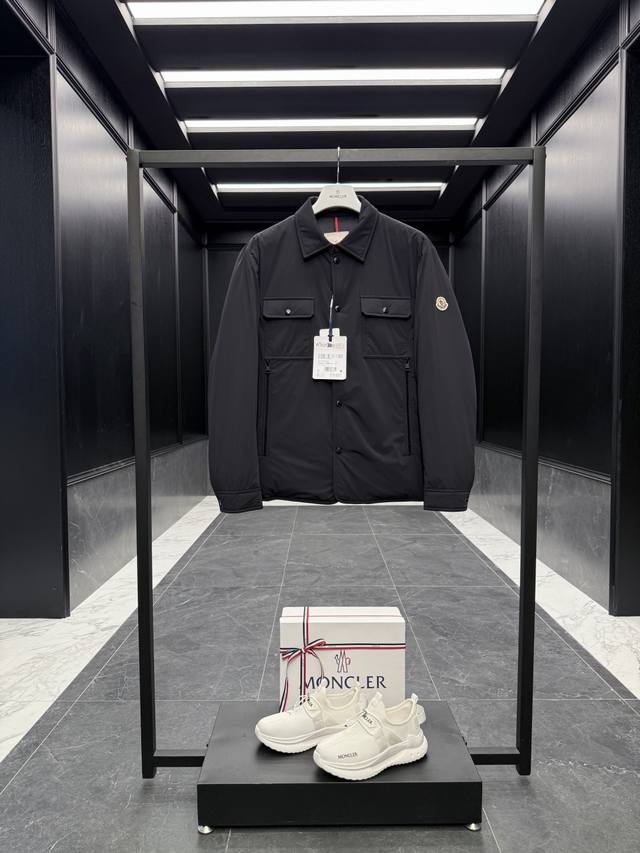 特级羽绒Moncler 轻商务Giubbotto 134男士羽绒衬衫式夹克外套.鹅绒填充. 出厂标配全套柜台礼盒包装. 原版飞机盒，原版购物袋，原版防尘草，原版