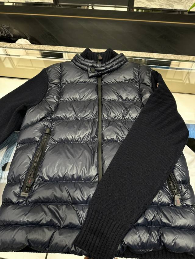 Moncler Grenoble Cardigan Tricot男士羽绒加衬羊毛和羊绒拉链开衫.柜台实拍参考.