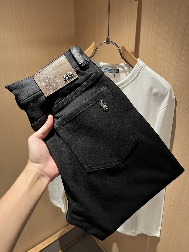 保罗polosport 2025秋冬新款牛仔裤，专柜同步发售！定制专属牛仔面料，定制原版工艺螺纹，设计标识Logo刺绣设计！完美融入时尚还有风情感一款完美符合外